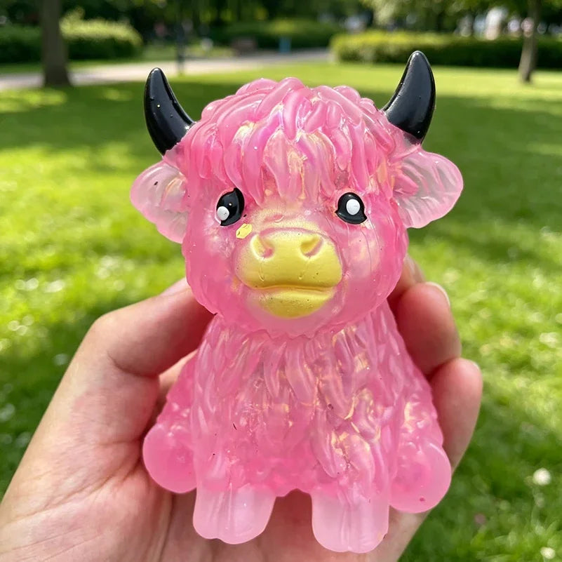 Glitter Highland Cow Squishy Squeeze Toy 🐄